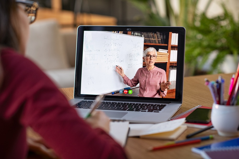 How covid-19 affected Education System in the U.S.A.